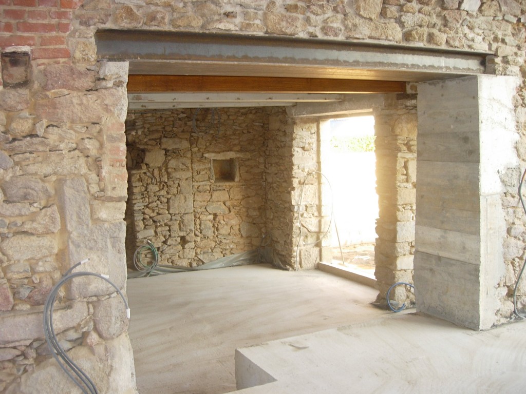 Ouverture de mur en pierre, en béton à Nogent-le-Rotrou